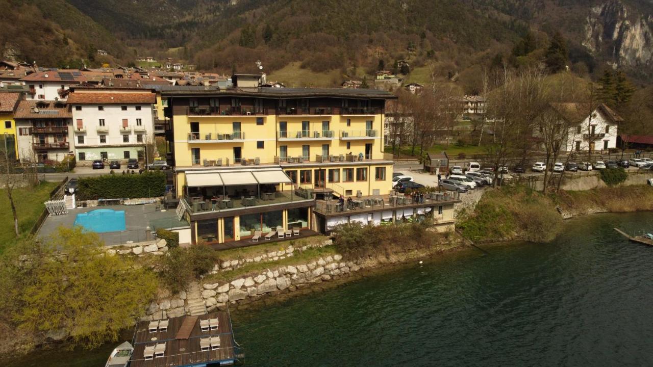 Albergo Mezzolago Luaran gambar
