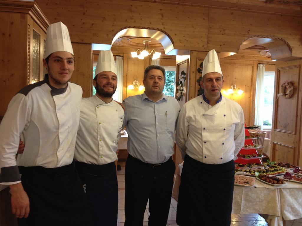 Albergo Mezzolago Luaran gambar