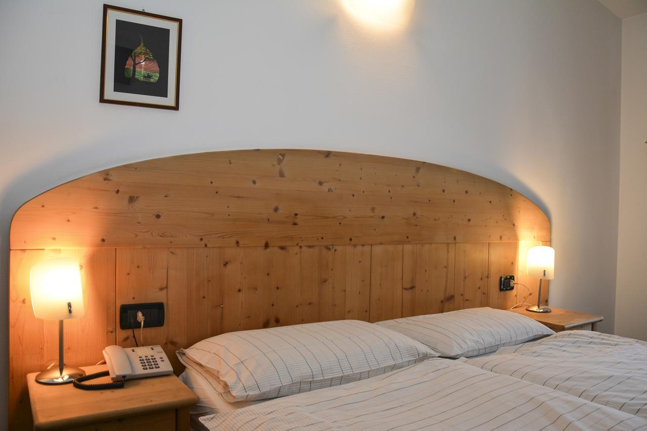 Albergo Mezzolago Luaran gambar