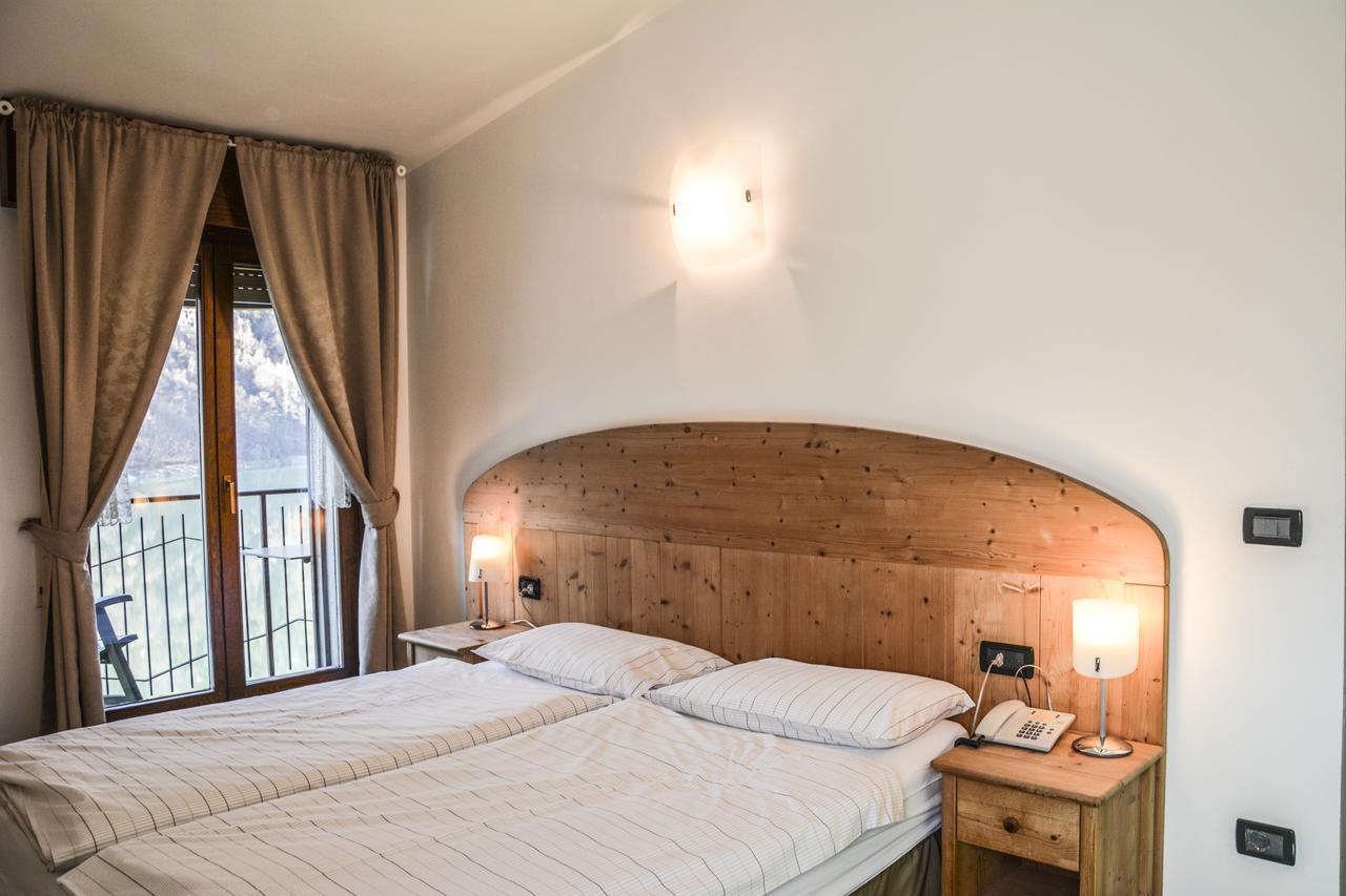 Albergo Mezzolago Luaran gambar