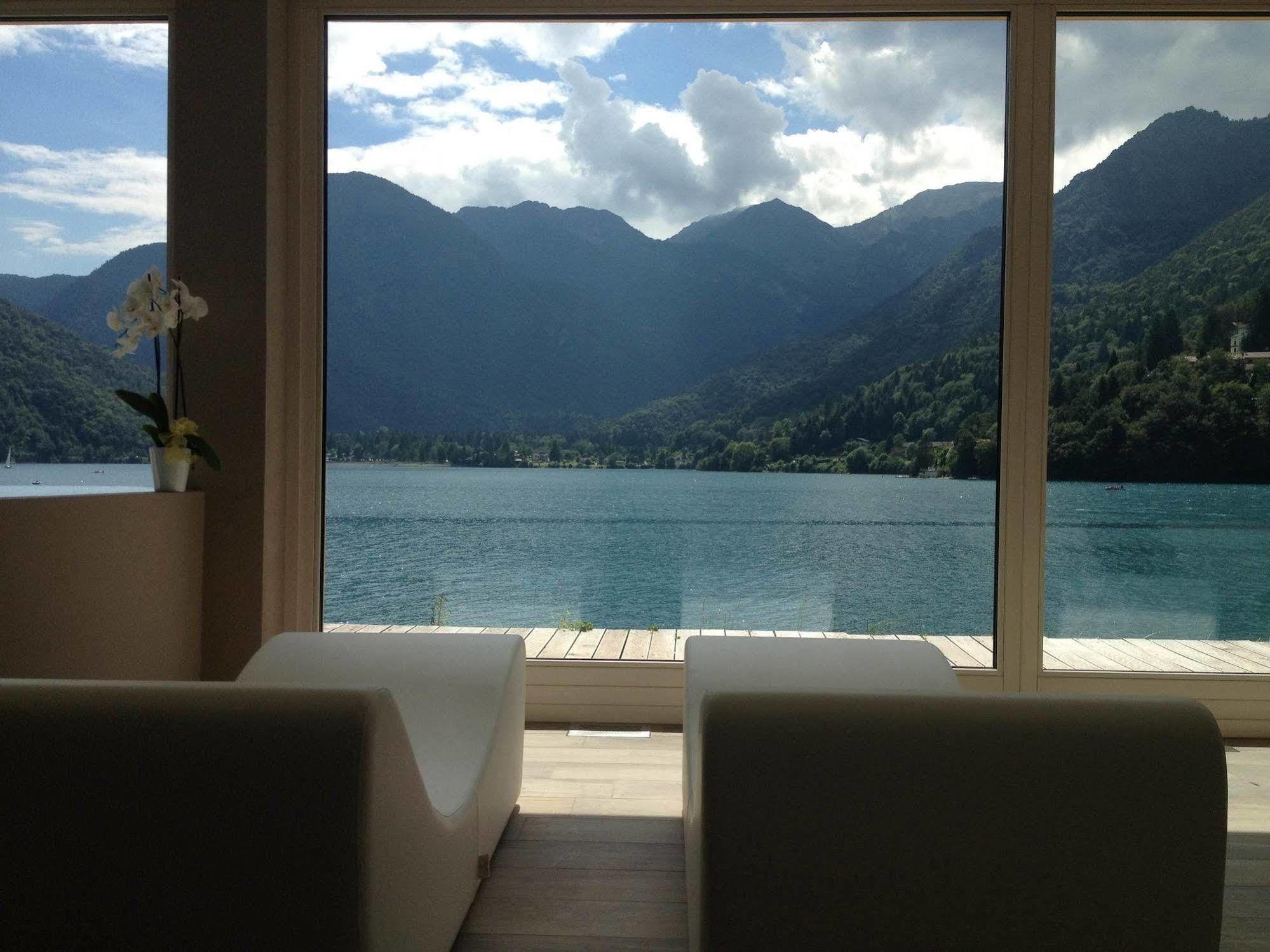 Albergo Mezzolago Luaran gambar