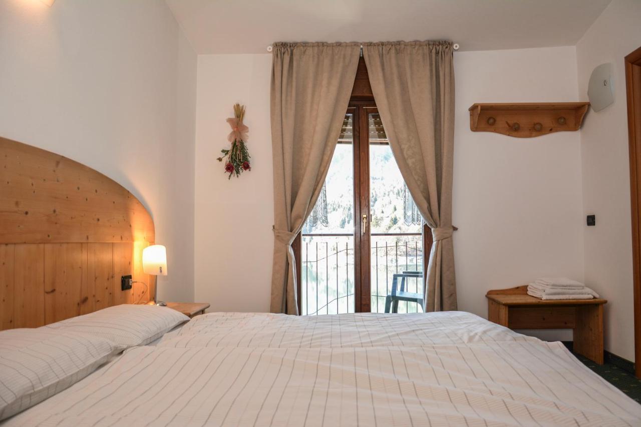 Albergo Mezzolago Luaran gambar